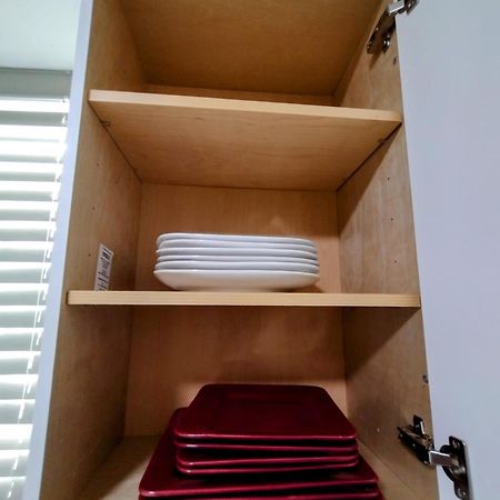 Cheerful 3-Bedroom Home /Ac+ Free Parking North Miami Beach Bagian luar foto